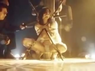 Cc69 성욕을 자극하는 일본의 노예, 무료 일본의 관 트리플 엑스 포르노를 비디오